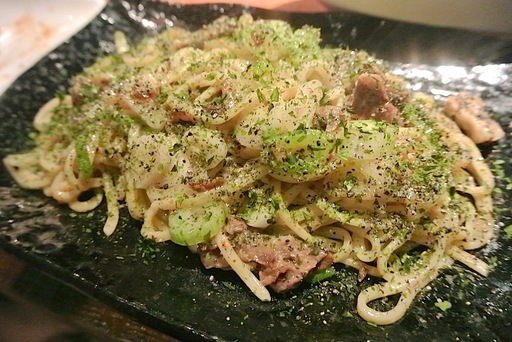 牛すじ入り塩焼きそば
