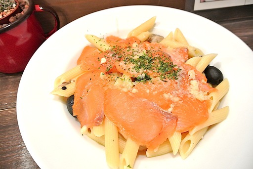 サーモンのパスタ