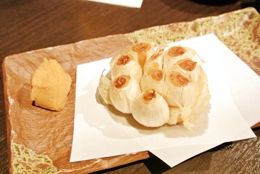 にんにく丸揚げ