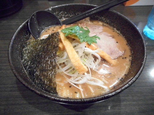 赤味噌ラーメン