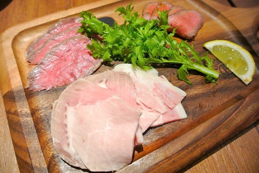 肉屋の自家製ハム盛り合わせ