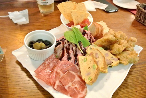 前菜盛り合わせ