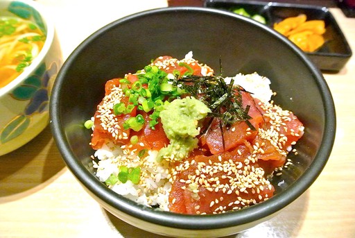 マグロ漬け丼