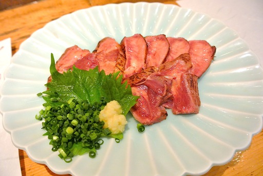 馬タン刺し焼き