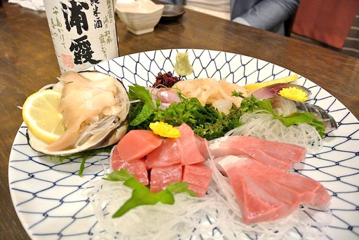 刺身盛り合わせ