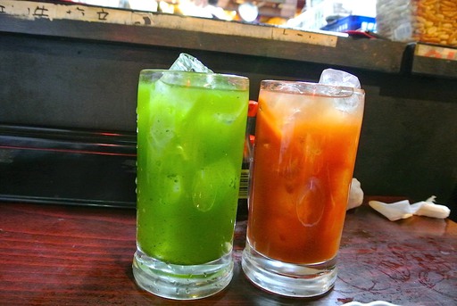 抹茶サワーとトマトサワー