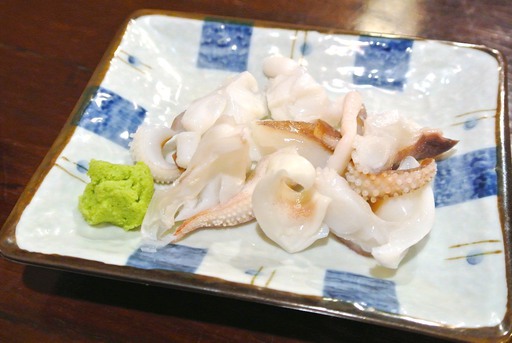 お通しはイカ