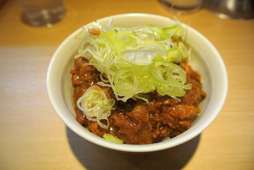 牛すじカレー丼