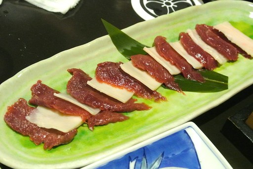 馬刺し