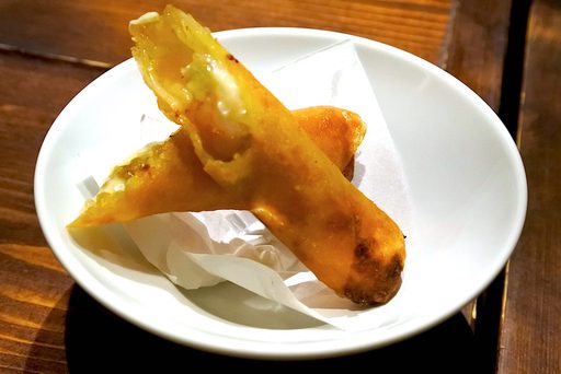 エビとバナナのタイカレー春巻き