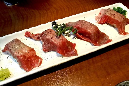 炙り肉寿司