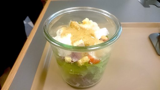 チキンごろごろカラーサラダ