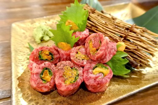 黒毛和牛のウニ巻き