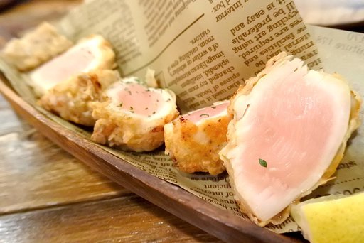 鶏のレア唐揚げ