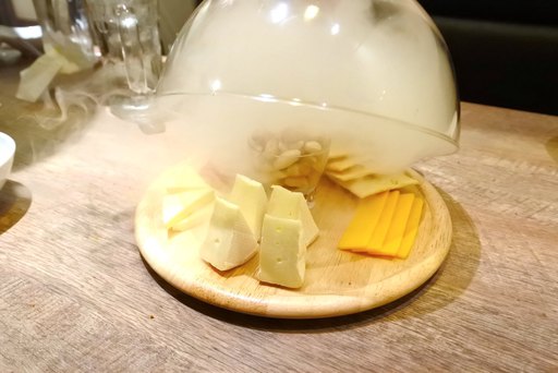 スモークおつまみ三種盛り合わせ