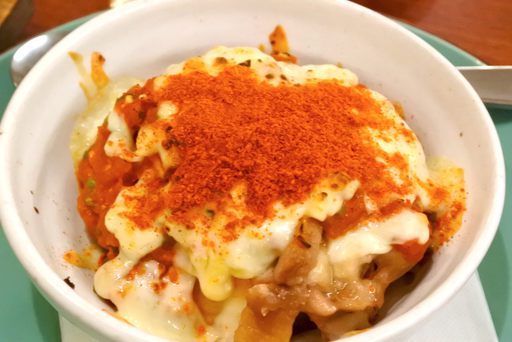 若鶏のホットソース焼き(トマトとチーズ)