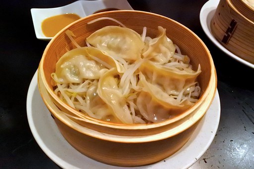 黒豚餃子のせいろ蒸し