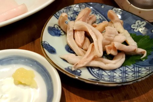 縄文豚もつ刺し