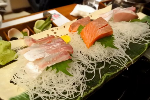 鮮魚お造り３種盛り合わせ