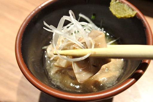 とろとろ塩モツ煮込み